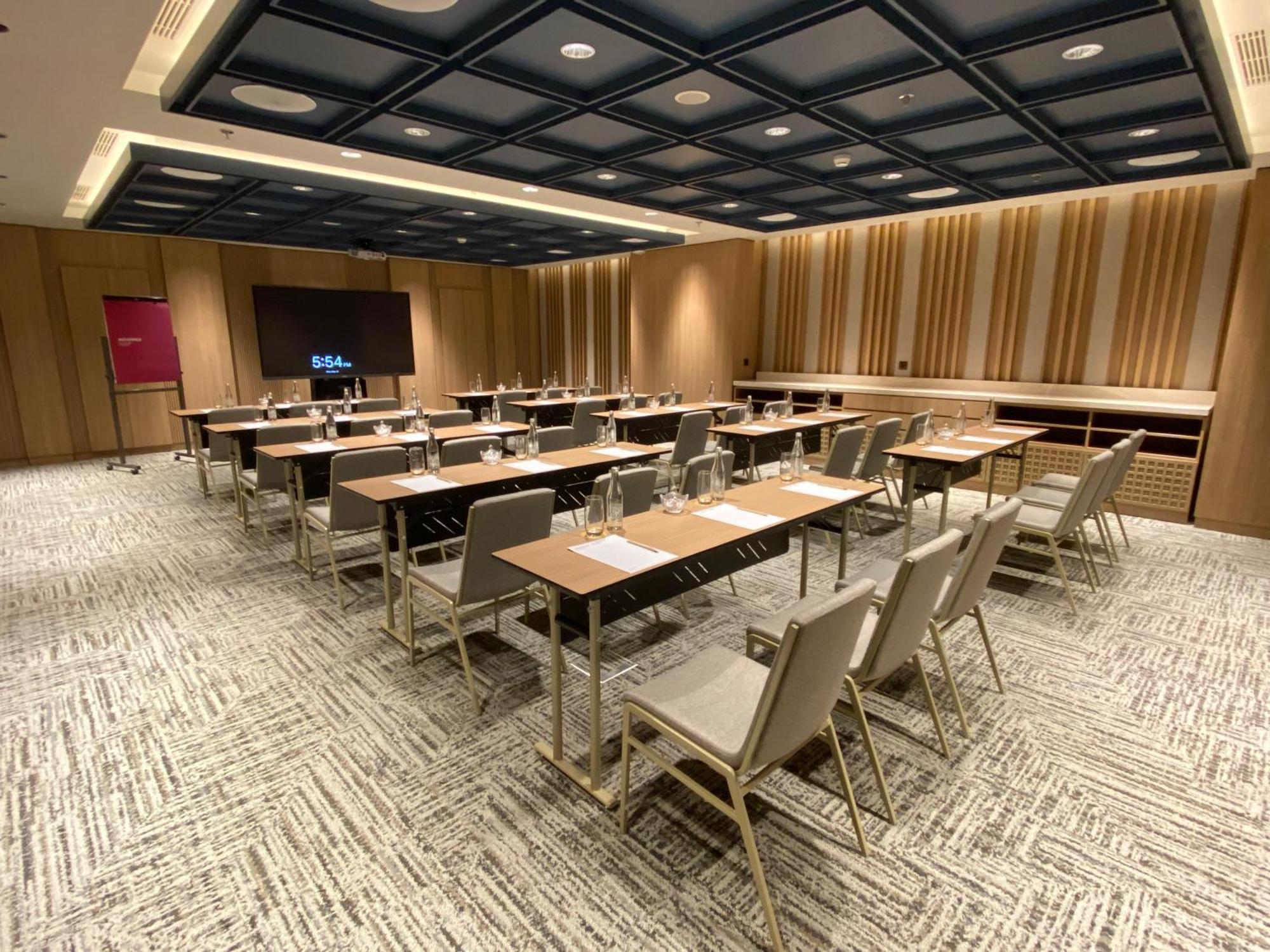 Moevenpick Hotel Jakarta City Centre Eksteriør bilde