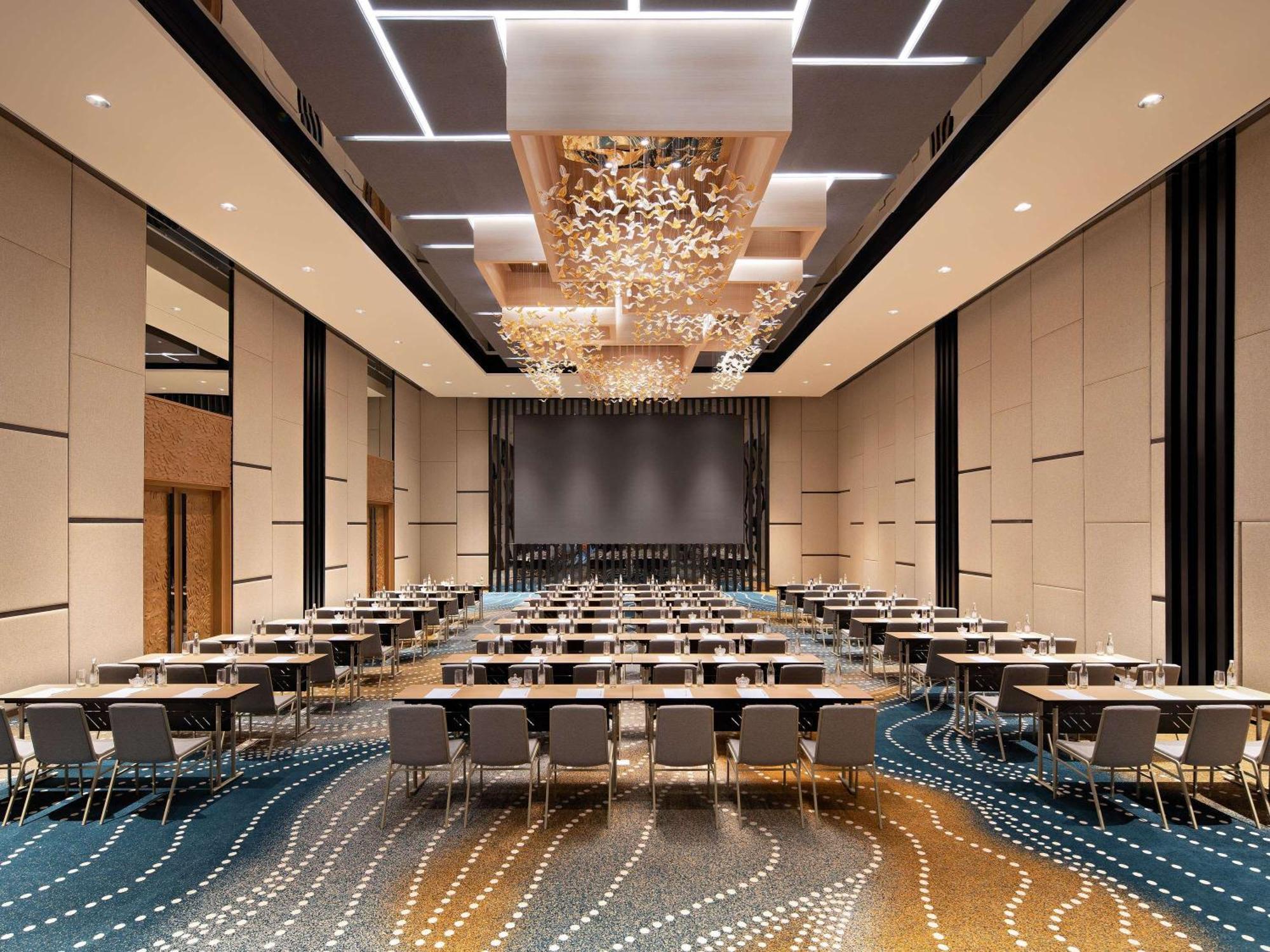 Moevenpick Hotel Jakarta City Centre Eksteriør bilde