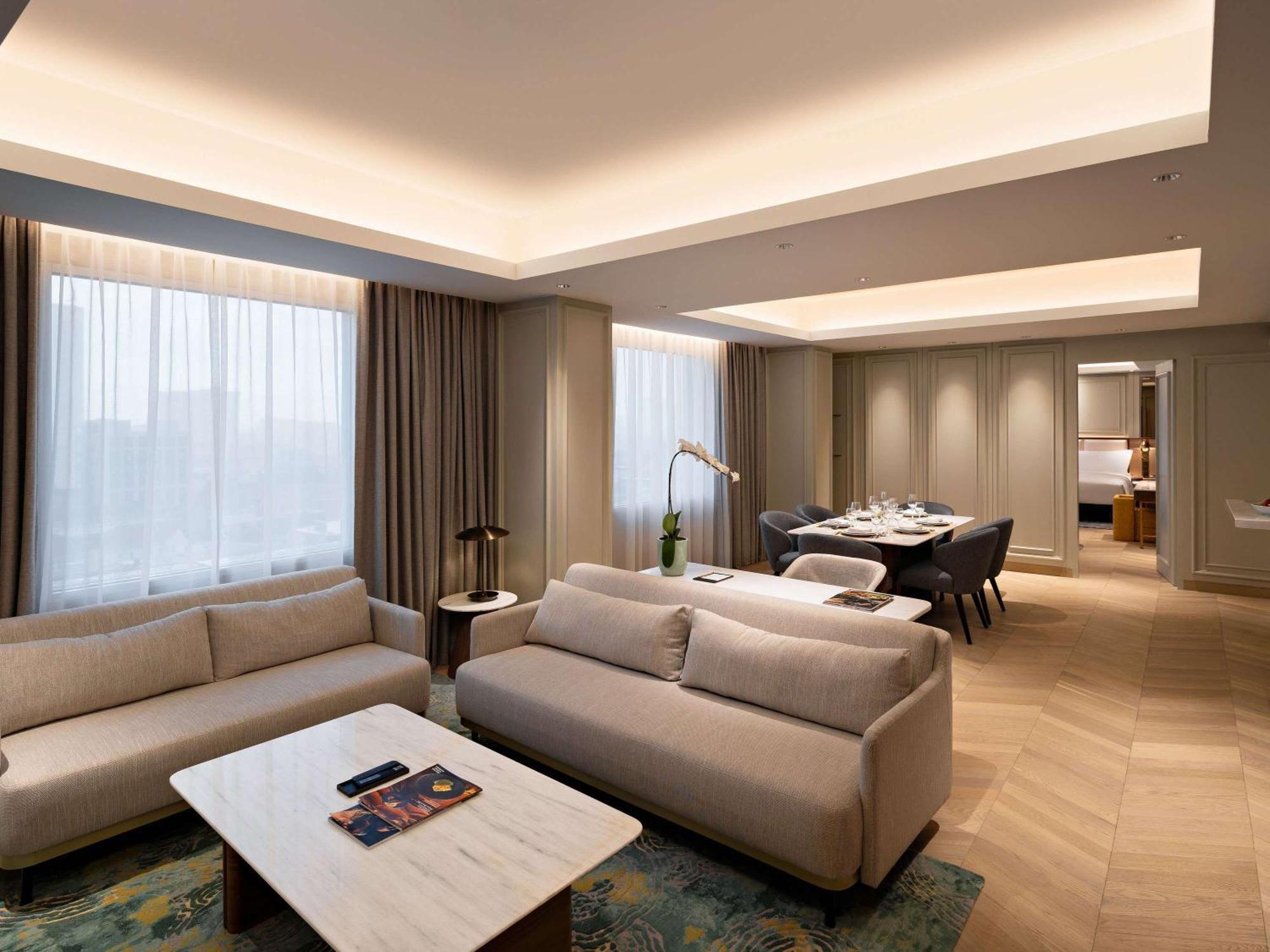 Moevenpick Hotel Jakarta City Centre Eksteriør bilde