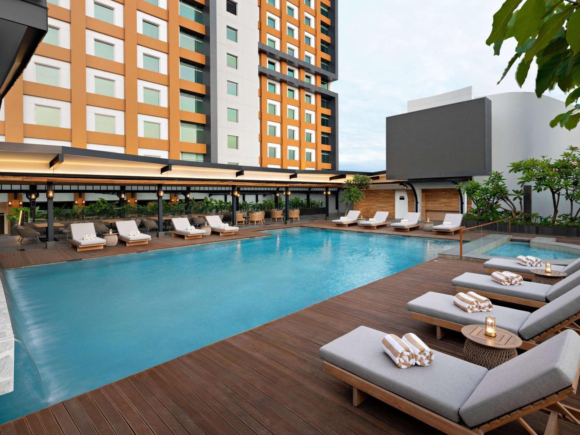 Moevenpick Hotel Jakarta City Centre Eksteriør bilde